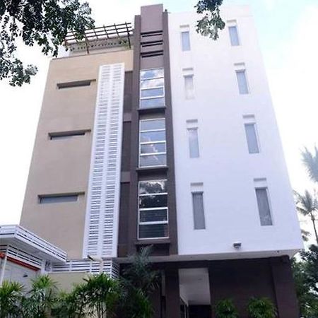 Green Paradise Hotel Yangon Extérieur photo