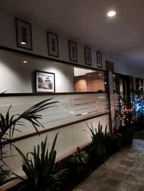 Green Paradise Hotel Yangon Extérieur photo