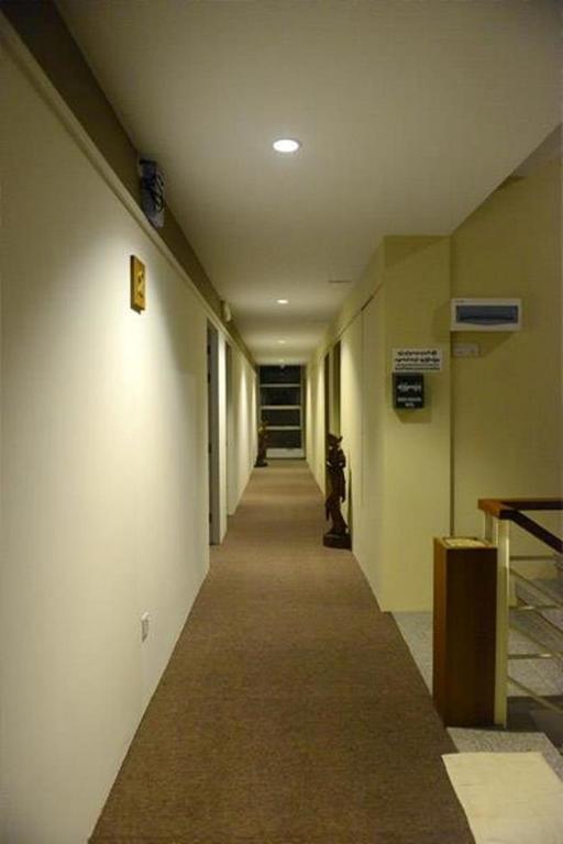 Green Paradise Hotel Yangon Extérieur photo